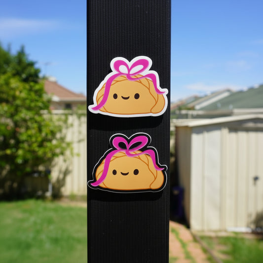 Sticker de empanada coquette
