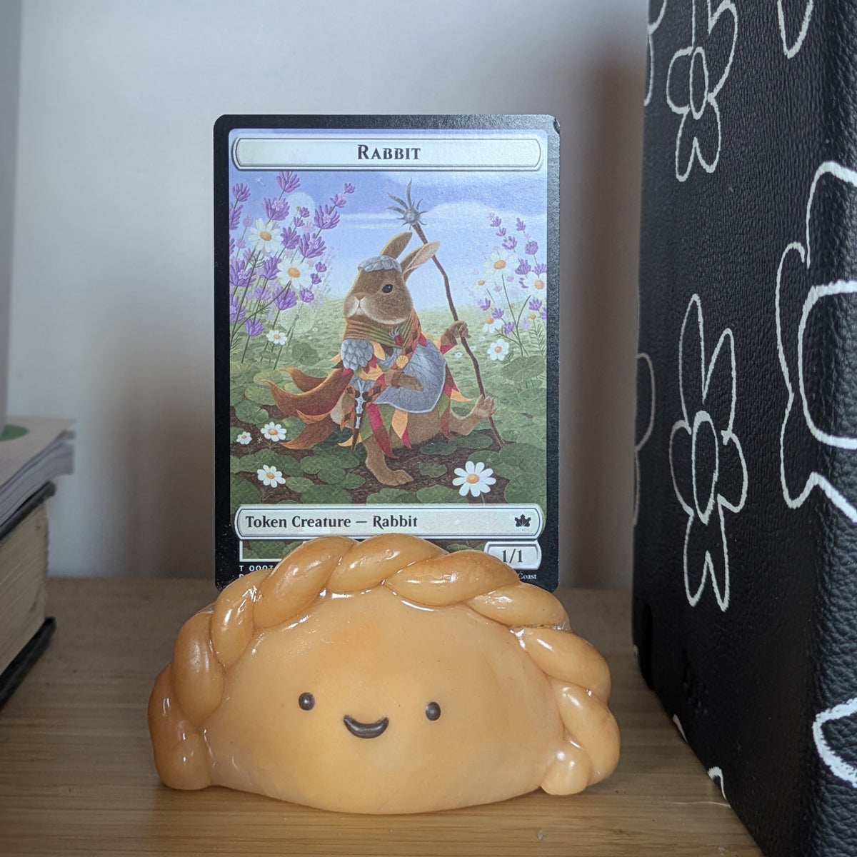 Empanada photo holder